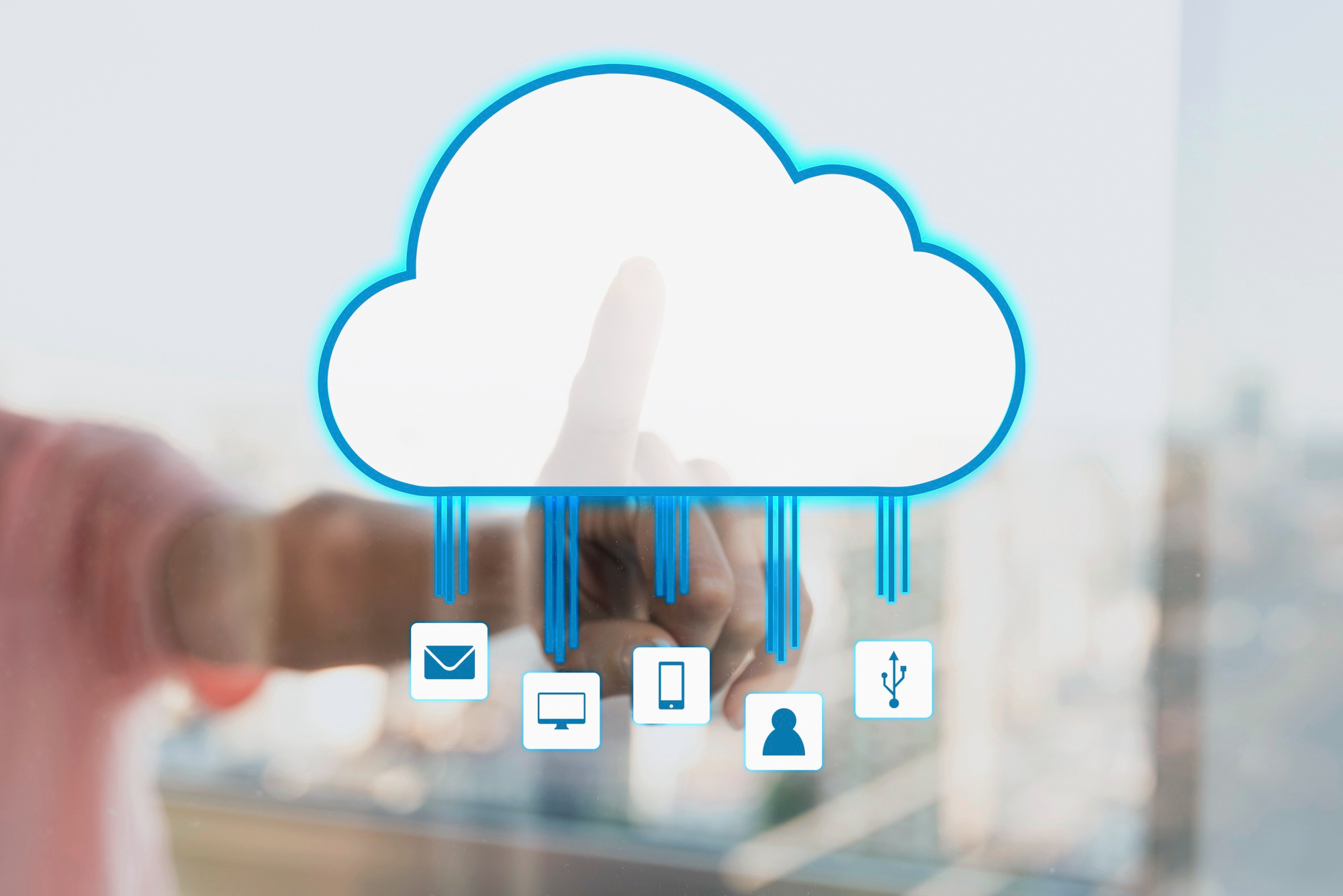 Advantages and Risks of Moving to Cloud Computing for SMBs